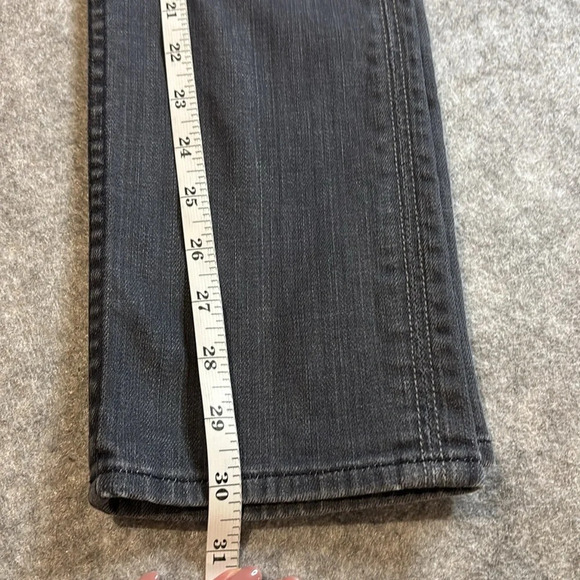Hudson Straight Leg Jeans with the Classic Pocket Flap, Size 27 - Picture 3 of 15